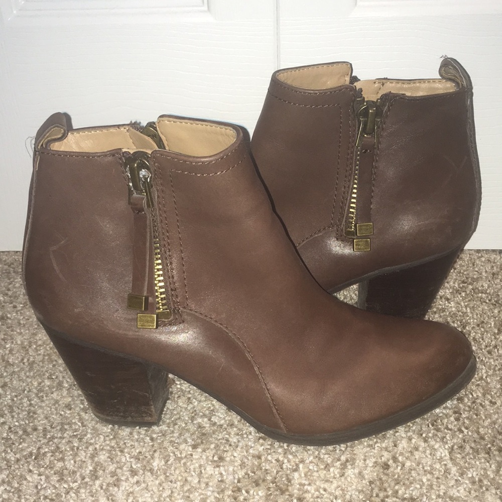 Franco Sarto Diana Brown Leather Ankle Bootie Heels Size 9M